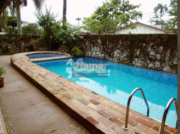 Imagem Casa com 5 Quartos para Temporada, 357 m² em Jardim Virgínia - Guarujá Imagem Casa com 5 Quartos para Temporada, 357 m² em Jardim Virgínia - Guarujá