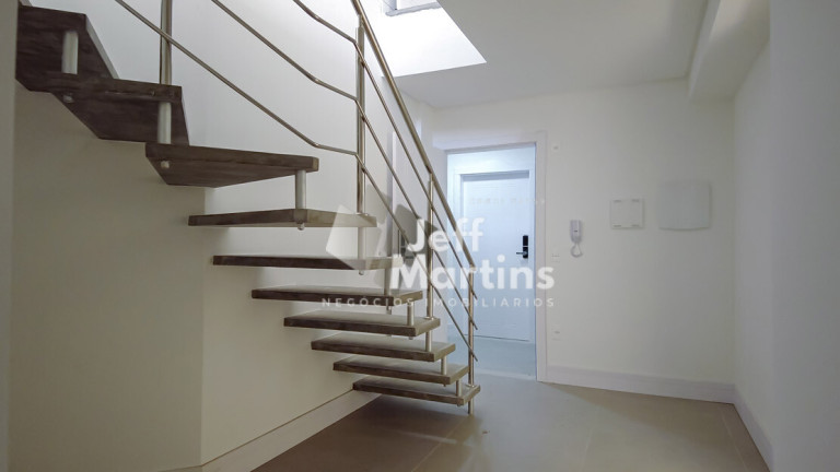 Imagem Cobertura com 3 Quartos à Venda, 157 m² em Mariscal - Bombinhas