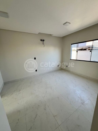 Imagem Casa de Condomínio com 3 Quartos à Venda, 200 m² em Cajupiranga - Parnamirim Imagem Casa de Condomínio com 3 Quartos à Venda, 200 m² em Cajupiranga - Parnamirim