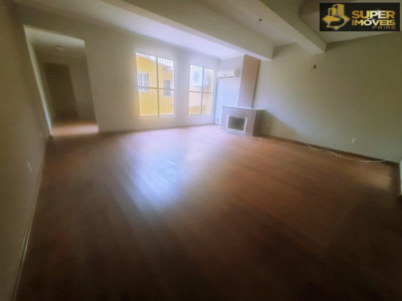 Imagem Casa com 3 Quartos à Venda, 285 m² em Centro - Pelotas Imagem Casa com 3 Quartos à Venda, 285 m² em Centro - Pelotas
