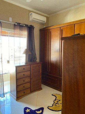 Imagem Casa com 2 Quartos à Venda, 140 m² em Jardim Esperança - Guaratinguetá