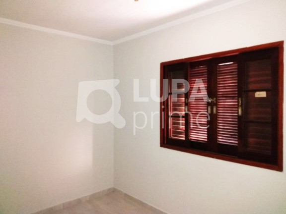 Imagem Casa com 3 Quartos à Venda, 130 m² em Jardim Guanca - São Paulo Imagem Casa com 3 Quartos à Venda, 130 m² em Jardim Guanca - São Paulo