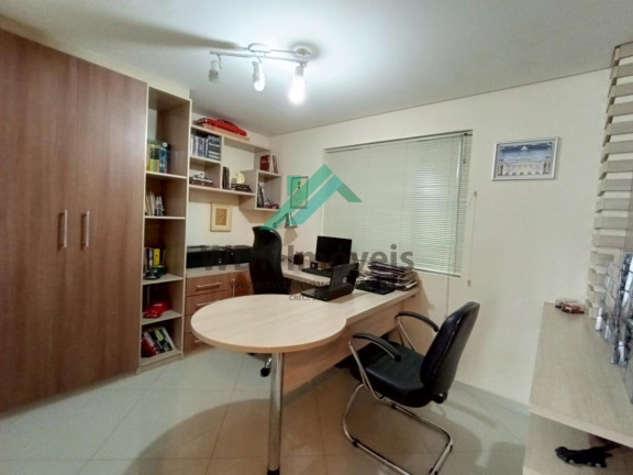 Imagem Casa com 3 Quartos à Venda, 198 m² em Monza - Colombo Imagem Casa com 3 Quartos à Venda, 198 m² em Monza - Colombo