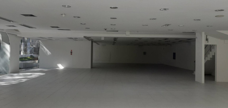 Loja para Alugar, 1 m² em Santo Amaro - São Paulo