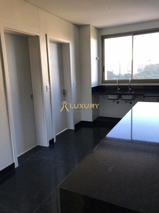 Imagem Imóvel com 4 Quartos à Venda, 174 m² em Vale Do Sereno - Nova Lima Imagem Imóvel com 4 Quartos à Venda, 174 m² em Vale Do Sereno - Nova Lima