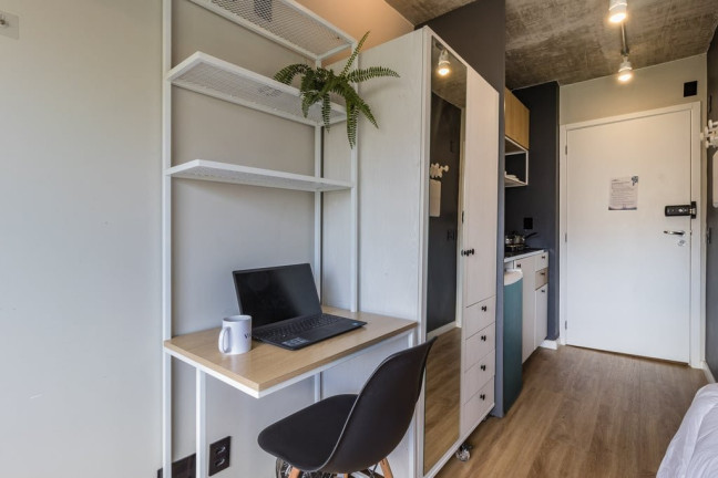 Imóvel Comercial à Venda, 20 m² em Santa Cecília - Porto Alegre
