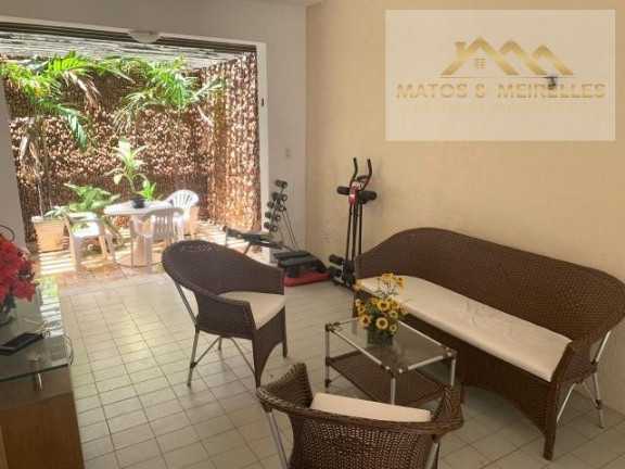 Casa com 4 Quartos à Venda, 585 m² em Fátima - Fortaleza