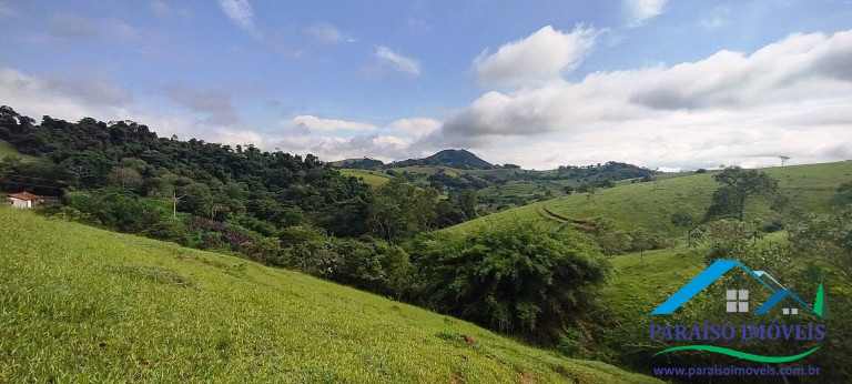 Imagem Chácara com 2 Quartos à Venda, 13 m² em Centro - Paraisópolis