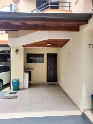 Imagem Sobrado com 4 Quartos à Venda, 160 m² em Cachoeira Do Bom Jesus - Florianópolis