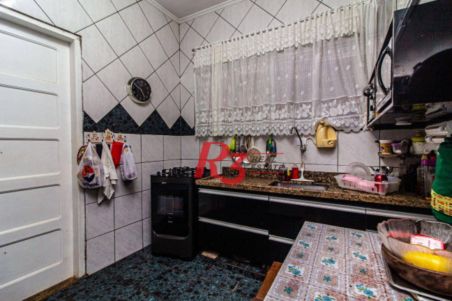 Imagem Casa com 2 Quartos à Venda, 135 m² em Embaré - Santos Imagem Casa com 2 Quartos à Venda, 135 m² em Embaré - Santos