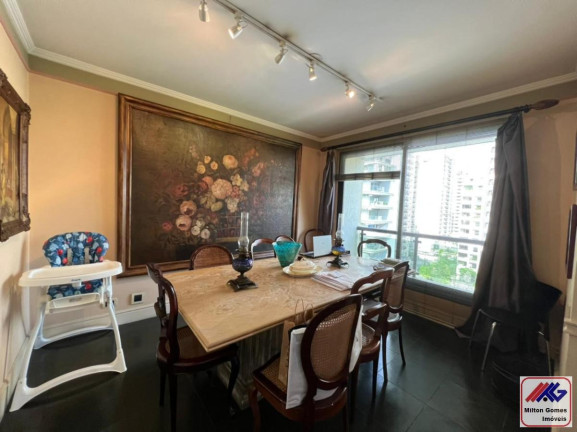 Imagem Apartamento com 3 Quartos à Venda, 220 m² em Itaim Bibi - São Paulo