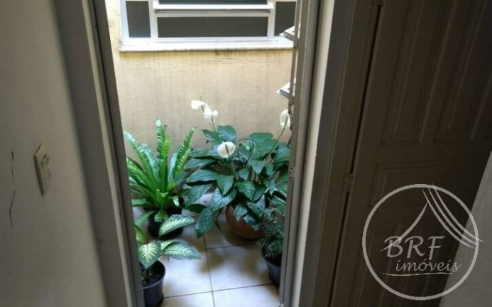 Imagem Casa com 6 Quartos à Venda, 196 m² em Balneário - Florianópolis Imagem Casa com 6 Quartos à Venda, 196 m² em Balneário - Florianópolis