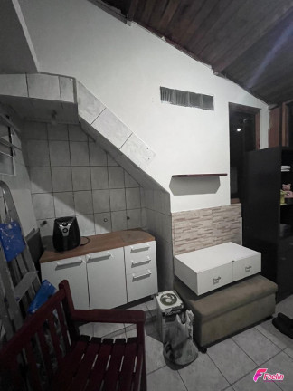 Imagem Casa com 4 Quartos à Venda, 148 m² em Trindade - Florianópolis Imagem Casa com 4 Quartos à Venda, 148 m² em Trindade - Florianópolis
