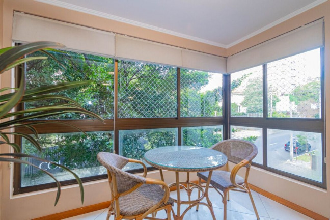 Imagem Imóvel com 3 Quartos à Venda, 100 m² em Moinhos De Vento - Porto Alegre