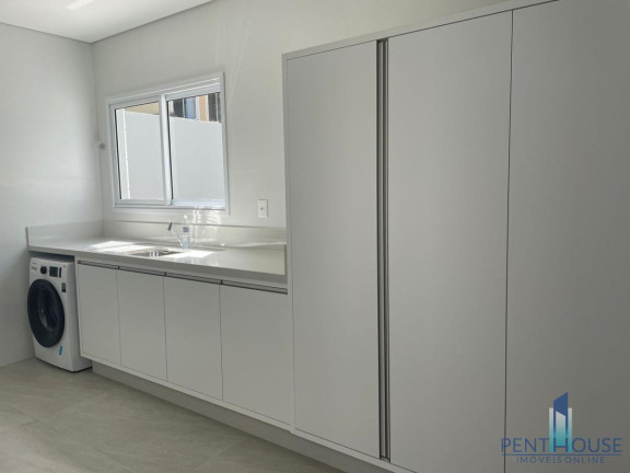Imagem Casa com 5 Quartos à Venda, 400 m² em Ariribá - Balneário Camboriú Imagem Casa com 5 Quartos à Venda, 400 m² em Ariribá - Balneário Camboriú