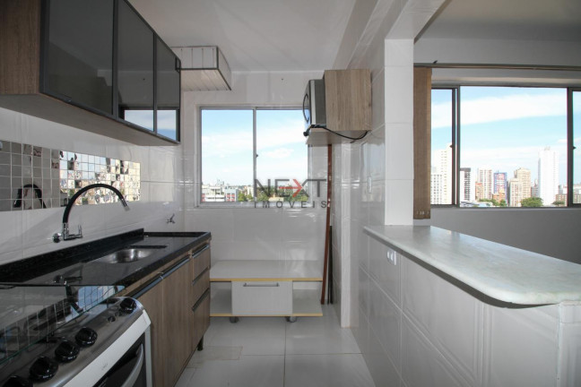 Imagem Apartamento com 2 Quartos à Venda, 60 m² em Centro - Curitiba