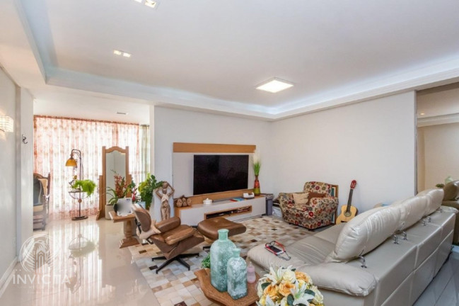 Imagem Apartamento com 3 Quartos à Venda, 178 m² em Centro - Balneário Camboriú