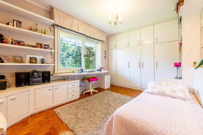 Imagem Casa com 3 Quartos à Venda, 350 m² em Chácara Das Pedras - Porto Alegre Imagem Casa com 3 Quartos à Venda, 350 m² em Chácara Das Pedras - Porto Alegre