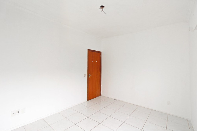 Imagem Imóvel com 3 Quartos à Venda, em Cristal - Porto Alegre Imagem Imóvel com 3 Quartos à Venda, em Cristal - Porto Alegre
