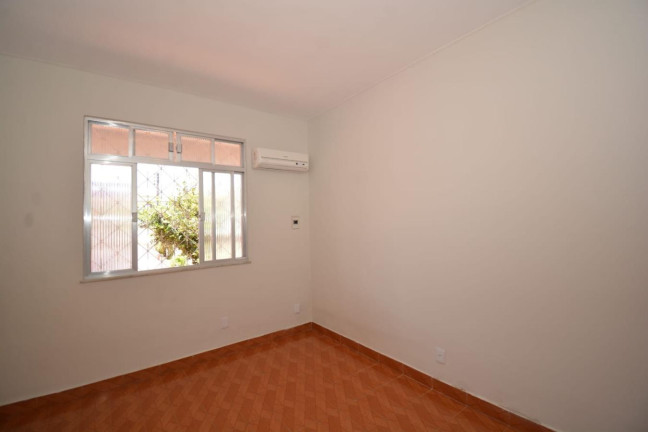 Imagem Casa com 2 Quartos à Venda, 72 m² em Marechal Hermes - Rio De Janeiro