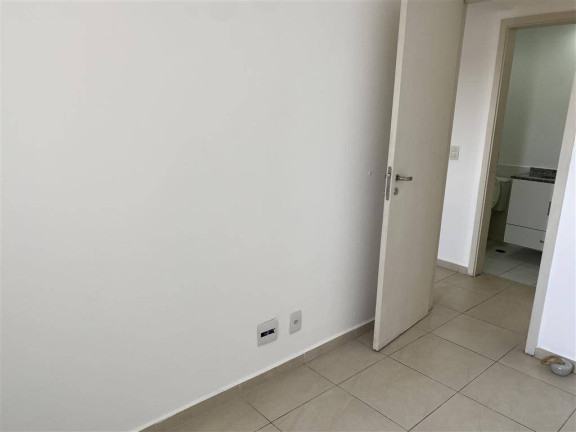 Imagem Apartamento com 3 Quartos para Alugar, 72 m² em Jardim Tupanci - Barueri