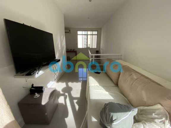Imagem Apartamento com 3 Quartos à Venda, 153 m² em Copacabana - Rio De Janeiro Imagem Apartamento com 3 Quartos à Venda, 153 m² em Copacabana - Rio De Janeiro