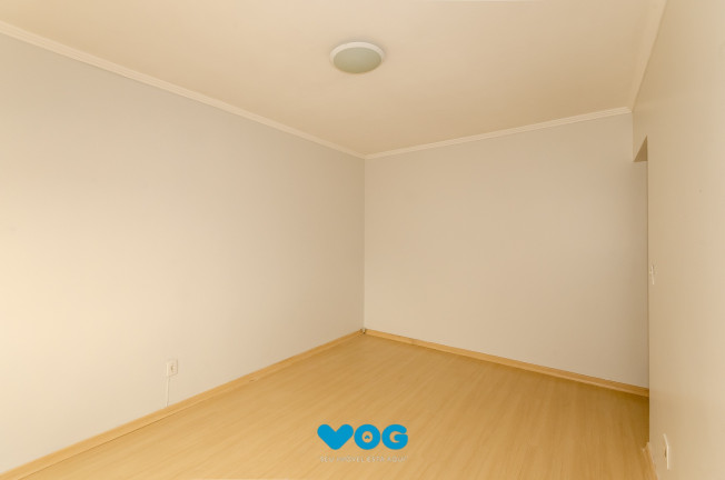 Imagem Imóvel com 2 Quartos à Venda, 72 m² em Santa Cecília - Porto Alegre Imagem Imóvel com 2 Quartos à Venda, 72 m² em Santa Cecília - Porto Alegre