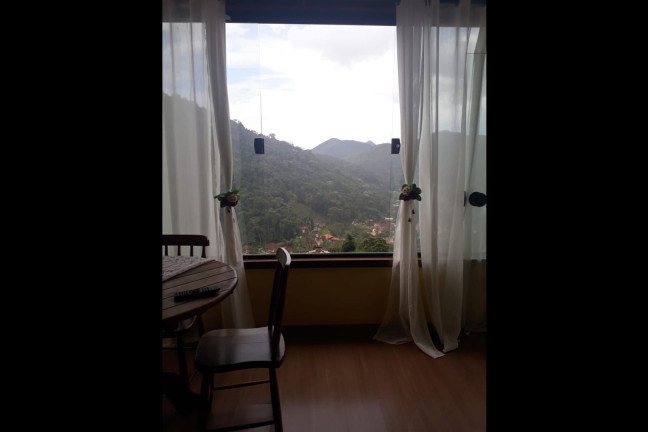 Imagem Casa com 3 Quartos à Venda, 344 m² em Albuquerque - Teresópolis