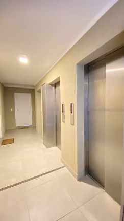 Imagem Apartamento com 3 Quartos à Venda, 85 m² em Santo Antônio - Porto Alegre Imagem Apartamento com 3 Quartos à Venda, 85 m² em Santo Antônio - Porto Alegre