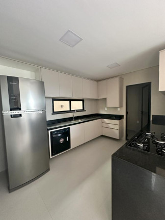 Imagem Casa de Condomínio com 4 Quartos à Venda, 275 m² em Cidade Alpha - Eusébio Imagem Casa de Condomínio com 4 Quartos à Venda, 275 m² em Cidade Alpha - Eusébio