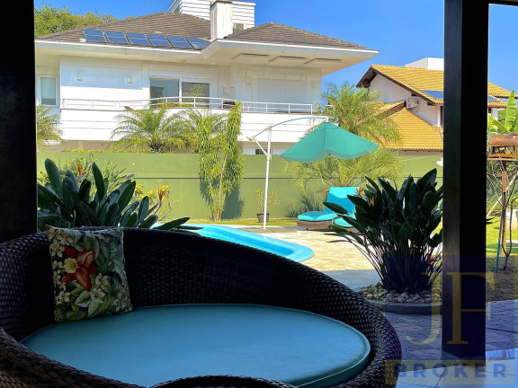 Imagem Casa com 5 Quartos para Temporada, 350 m² em Jurerê Internacional - Florianópolis Imagem Casa com 5 Quartos para Temporada, 350 m² em Jurerê Internacional - Florianópolis