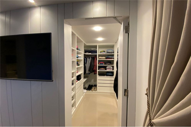 Imagem Imóvel com 2 Quartos à Venda, em Estados - Balneário Camboriú Imagem Imóvel com 2 Quartos à Venda, em Estados - Balneário Camboriú