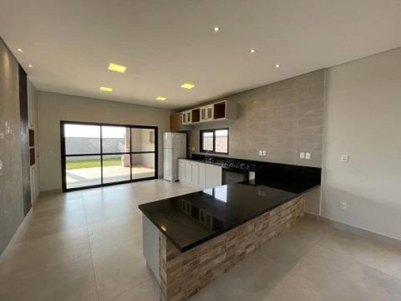 Imagem Casa com 4 Quartos à Venda, 223 m² em Parque Residencial Maria Elmira - Caçapava Imagem Casa com 4 Quartos à Venda, 223 m² em Parque Residencial Maria Elmira - Caçapava