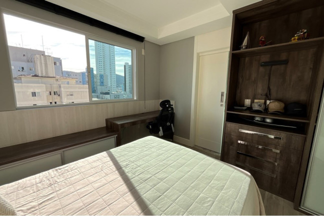 Imagem Imóvel com 3 Quartos à Venda, 163 m² em Centro - Balneário Camboriú Imagem Imóvel com 3 Quartos à Venda, 163 m² em Centro - Balneário Camboriú