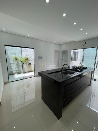 Imagem Casa com 3 Quartos à Venda, 120 m² em Petrópolis - Várzea Grande Imagem Casa com 3 Quartos à Venda, 120 m² em Petrópolis - Várzea Grande