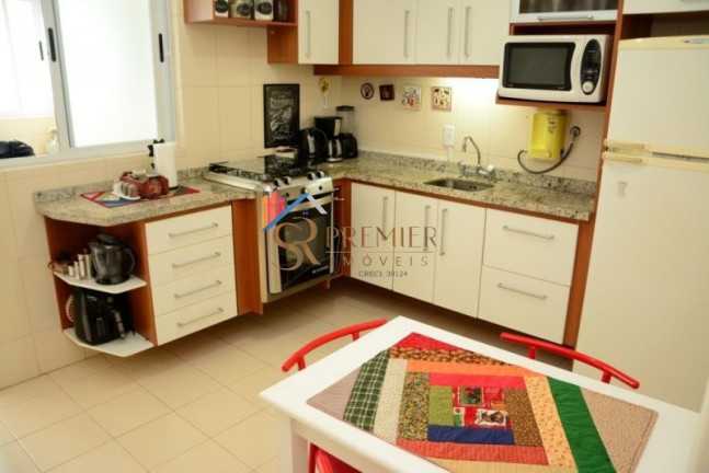 Imagem Apartamento com 4 Quartos à Venda, 126 m² em Parque São Jorge - Florianópolis