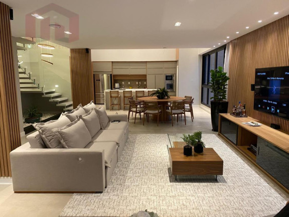 Imagem Imóvel com 3 Quartos à Venda, 234 m²