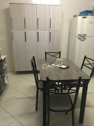 Casa com 3 Quartos para Alugar, 125 m² em Jardim Maia - Guarulhos