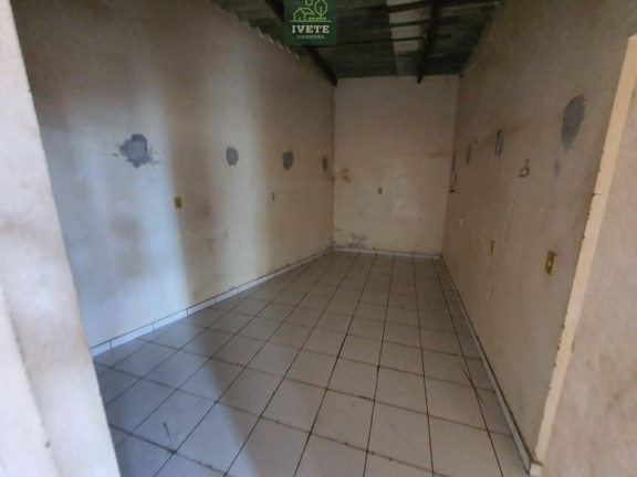 Imagem Casa com 3 Quartos à Venda, 250 m²