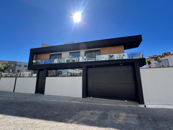 Imagem Casa com 3 Quartos à Venda, 320 m² em Ingleses Do Rio Vermelho - Florianópolis