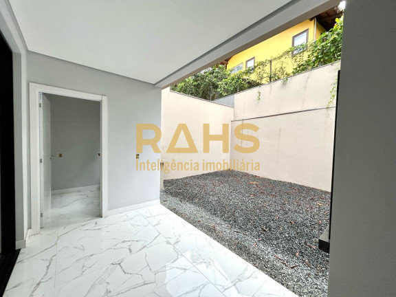 Imagem Casa com 3 Quartos à Venda, 158 m² em América - Joinville Imagem Casa com 3 Quartos à Venda, 158 m² em América - Joinville