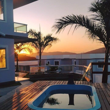 Imagem Casa de Condomínio com 3 Quartos à Venda, 82 m² em Peró - Cabo Frio Imagem Casa de Condomínio com 3 Quartos à Venda, 82 m² em Peró - Cabo Frio