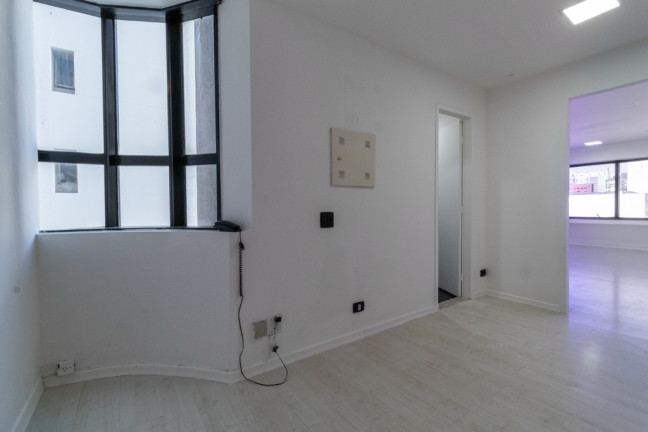 Imagem Sala Comercial à Venda, 39 m² em Pinheiros - São Paulo Imagem Sala Comercial à Venda, 39 m² em Pinheiros - São Paulo
