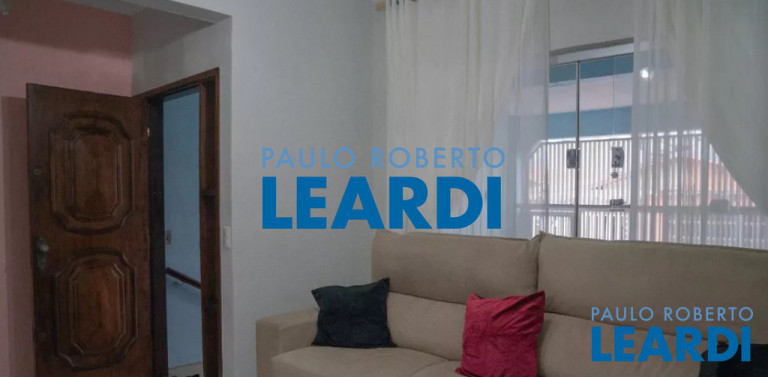 Sobrado com 4 Quartos à Venda, 246 m² em Jardim Stella - Santo André