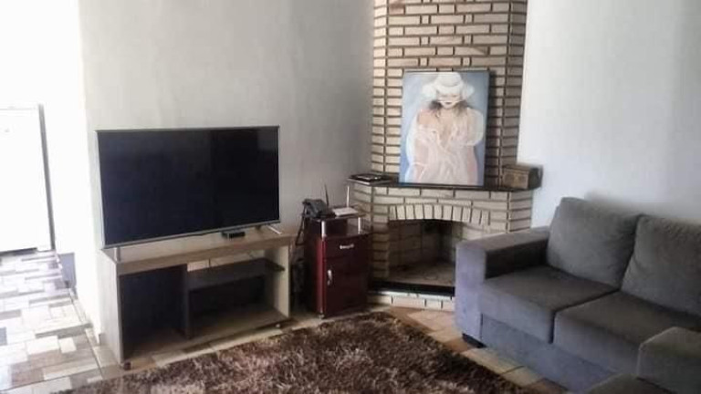 Imagem Casa com 3 Quartos à Venda, 220 m² em Ninho Verde Ii - Pardinho Imagem Casa com 3 Quartos à Venda, 220 m² em Ninho Verde Ii - Pardinho
