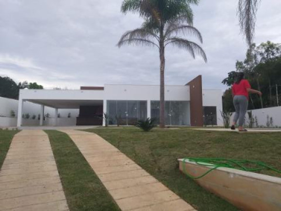 Imagem Casa com 4 Quartos à Venda, 260 m² em Chácaras Eldorado - Santa Isabel Imagem Casa com 4 Quartos à Venda, 260 m² em Chácaras Eldorado - Santa Isabel