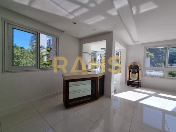 Imagem Apartamento com 3 Quartos à Venda, 180 m² em Atiradores - Joinville