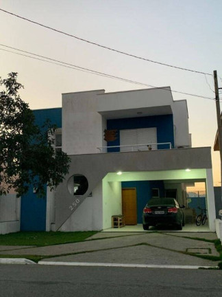 Casa com 3 Quartos à Venda, 200 m² em Piracangaguá - Taubaté