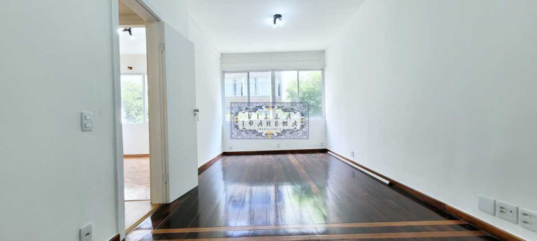 Imagem Apartamento com 3 Quartos à Venda, 210 m² em Copacabana - Rio De Janeiro Imagem Apartamento com 3 Quartos à Venda, 210 m² em Copacabana - Rio De Janeiro