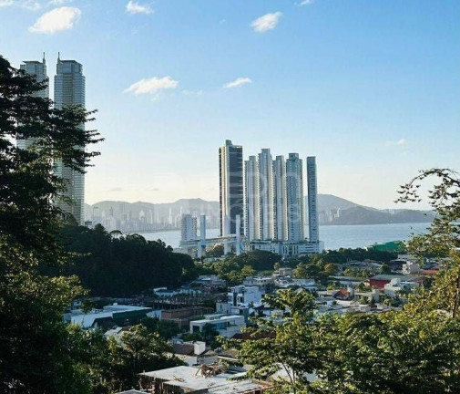 Imagem Casa com 4 Quartos à Venda, 432 m² em Barra - Balneário Camboriú Imagem Casa com 4 Quartos à Venda, 432 m² em Barra - Balneário Camboriú